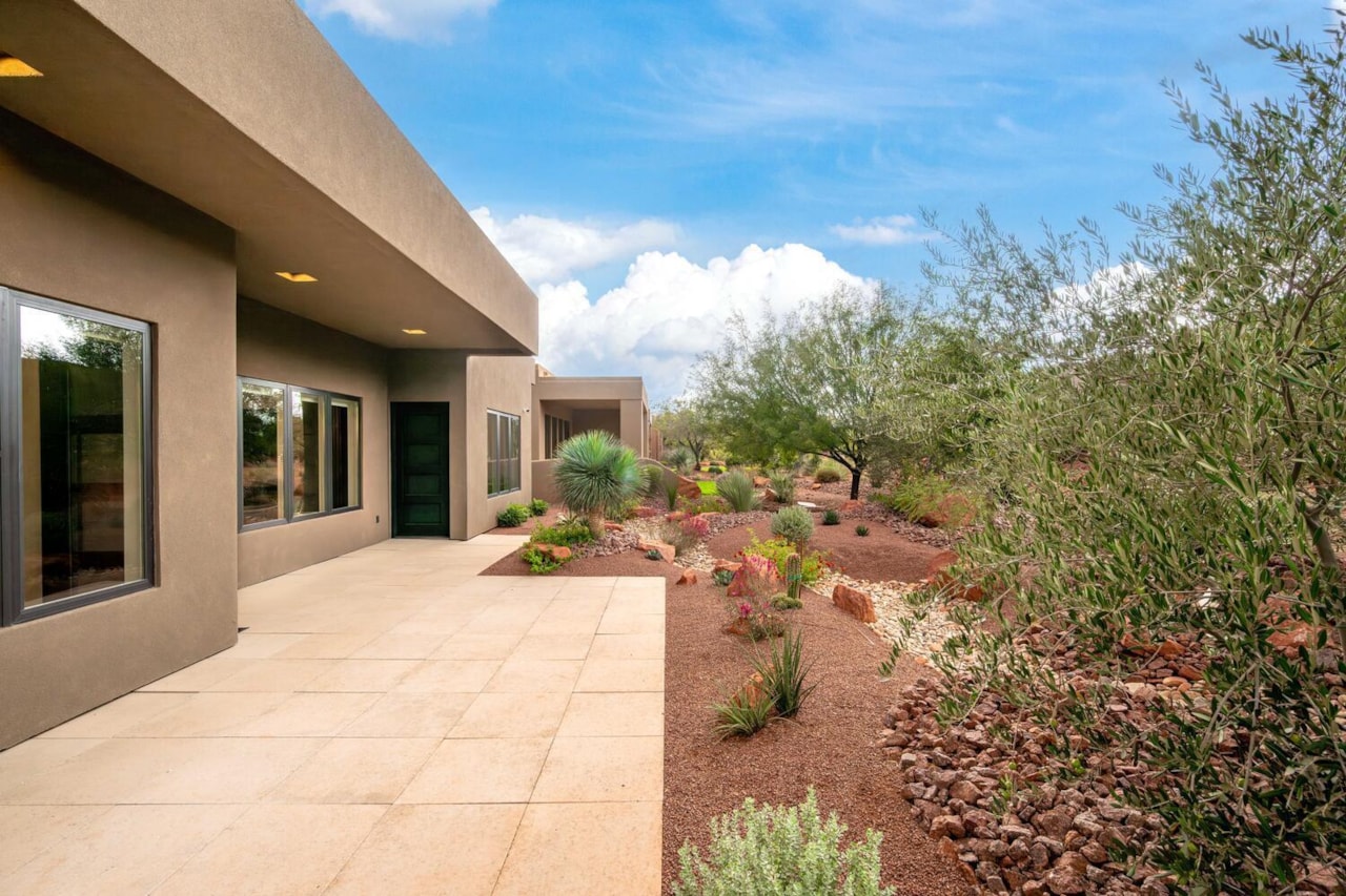 2085 N Tuweap DR #32 St George, UT 84770 home for sale, MLS#25-266084 - Erika Rogers Photo 33