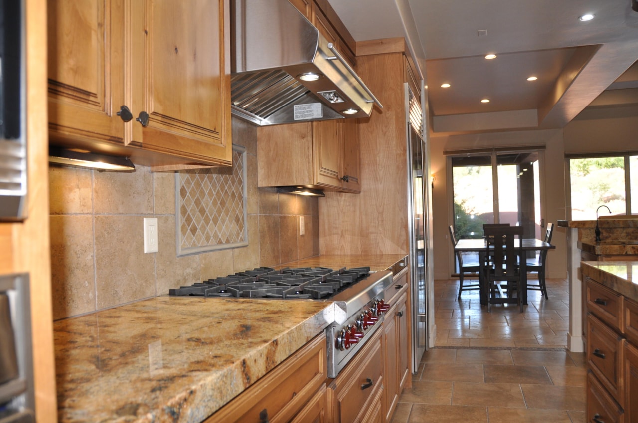 2254 N Cohonina CIR St George, UT 84770 home for sale, MLS#25-266275 - Erika Rogers Photo 10