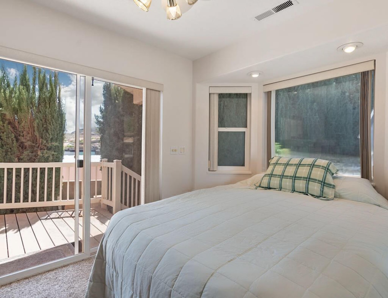 180 N 1100  E #133 Washington, UT 84780 home for sale, MLS#25-266251 - Erika Rogers Photo 12