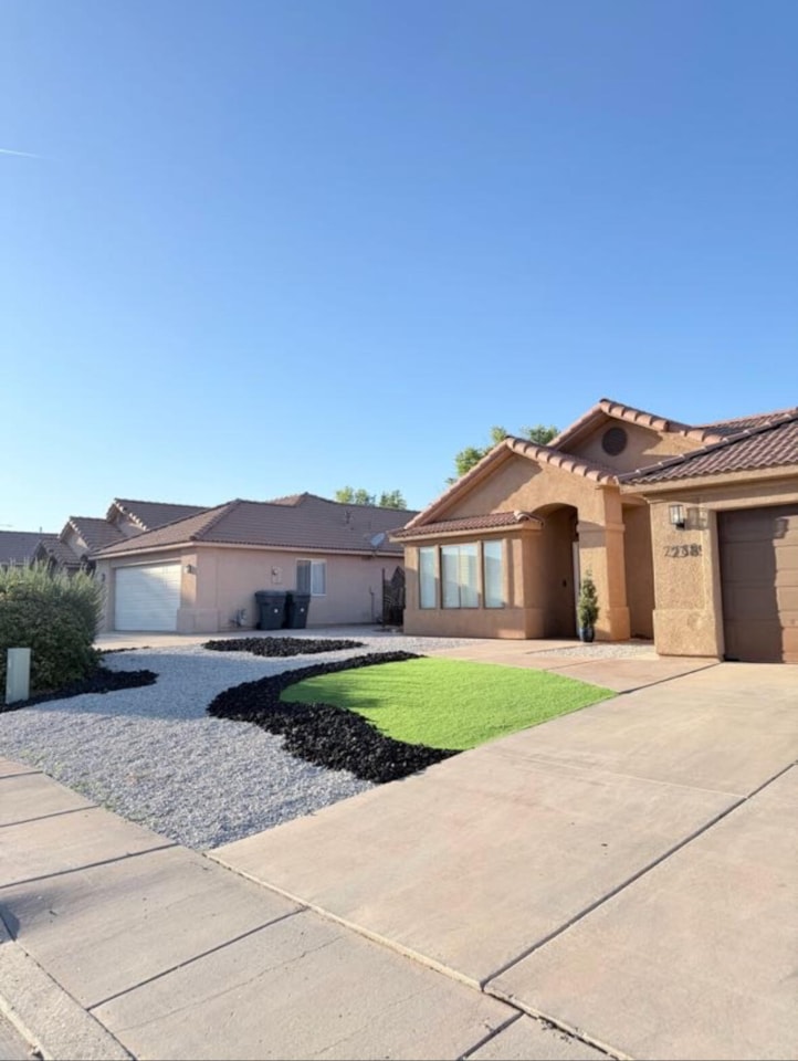 2389 E 630  N St George, UT 84790 home for sale, MLS#25-266285 - Erika Rogers Photo 25