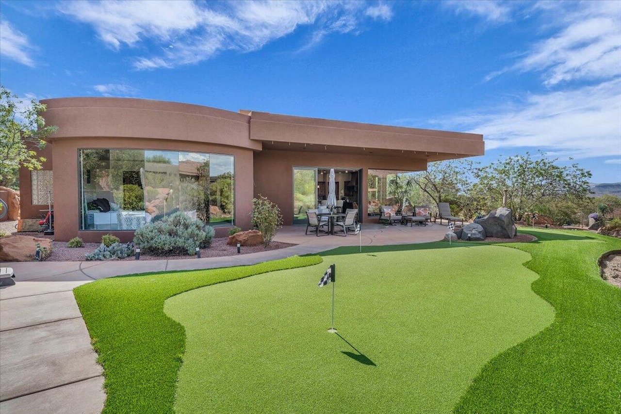 2331 W Entrada Trl #106 St George, UT 84770 home for sale, MLS#25-266014 - Erika Rogers Photo 25