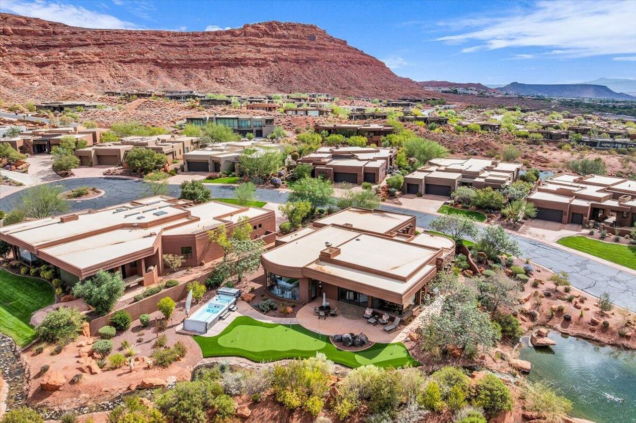 2331 W Entrada Trl #106 St George, UT 84770 home for sale, MLS#25-266014 - Erika Rogers Photo 29