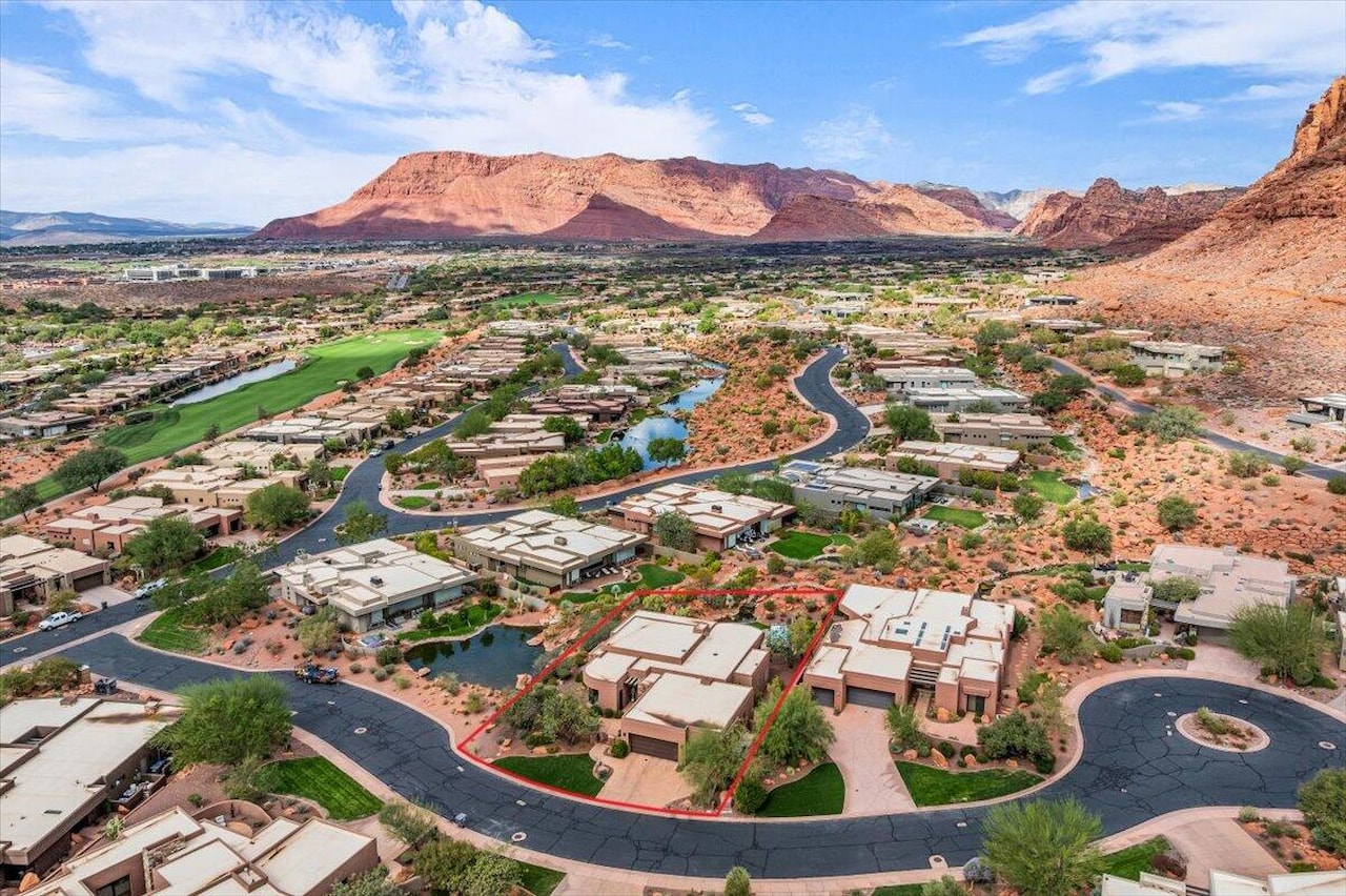 2331 W Entrada Trl #106 St George, UT 84770 home for sale, MLS#25-266014 - Erika Rogers Photo 33