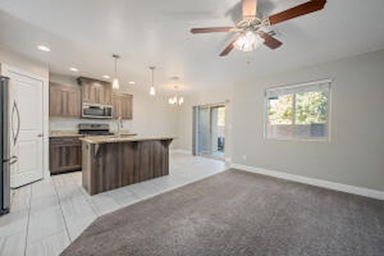 3239 S 840  E #20 St George, UT 84790 home for sale, MLS#25-266306 - Erika Rogers Photo 3