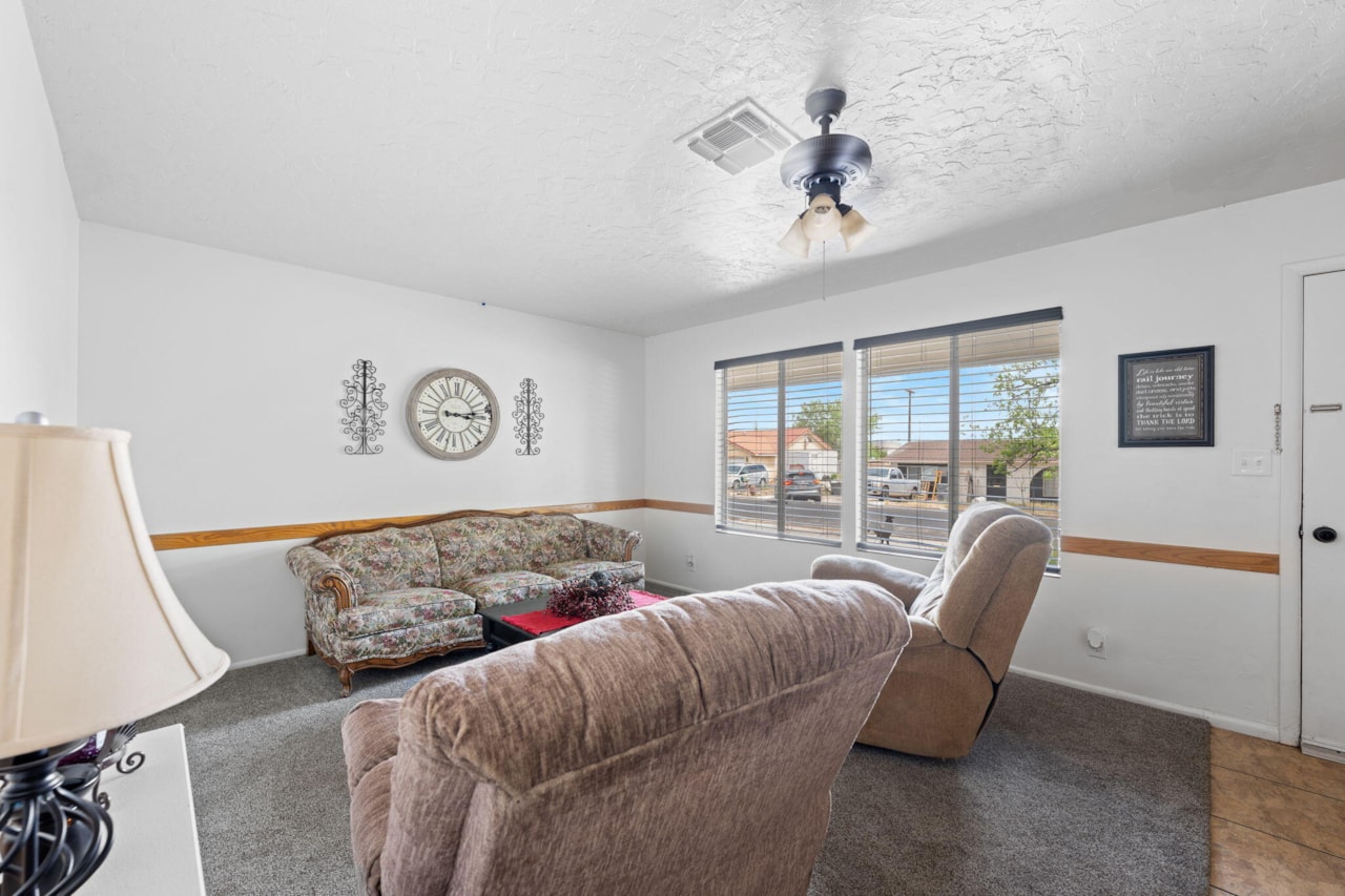 2105 E Panorama Parkway St George, UT 84790 home for sale, MLS#25-266323 - Erika Rogers Photo 6