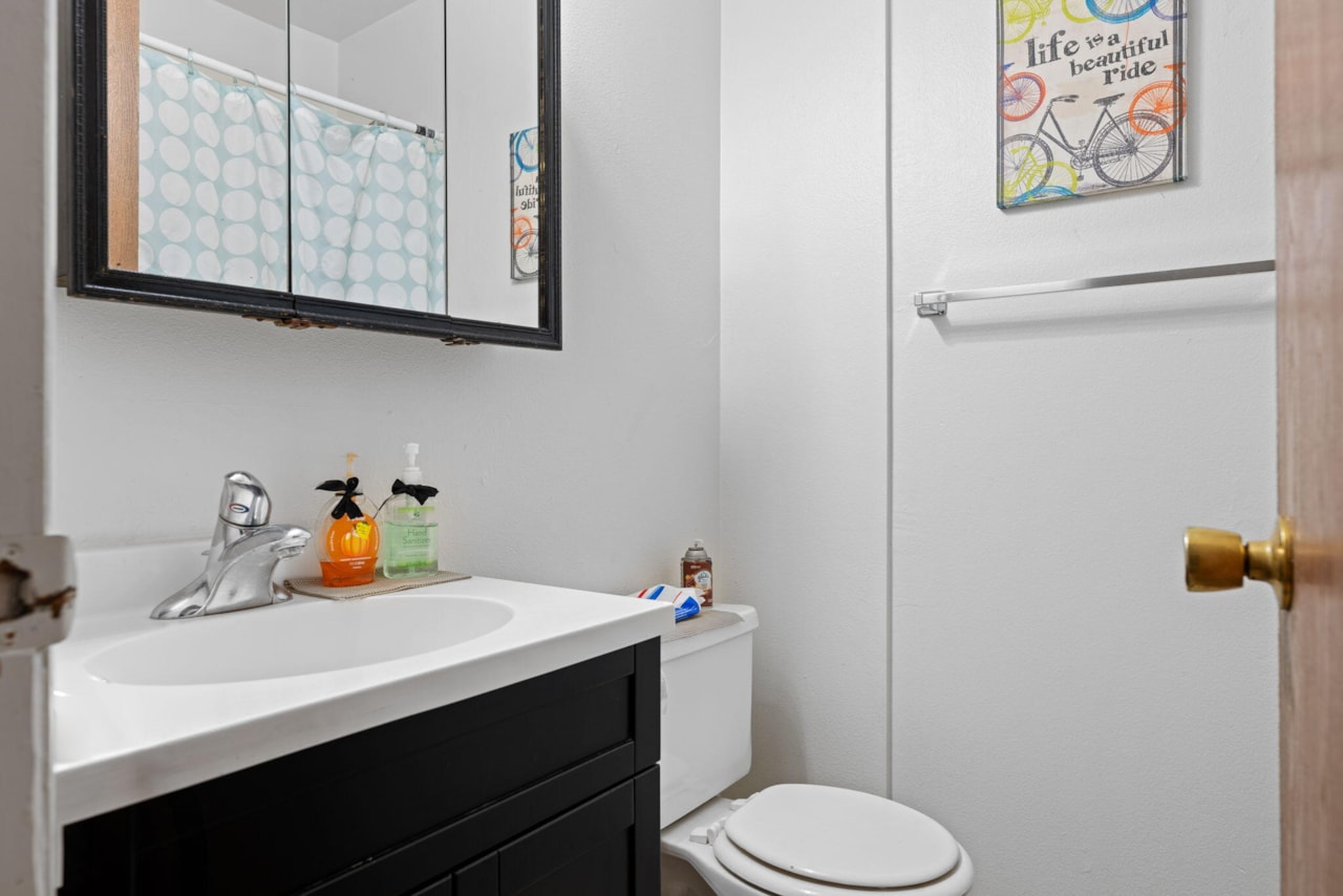 2105 E Panorama Parkway St George, UT 84790 home for sale, MLS#25-266323 - Erika Rogers Photo 8