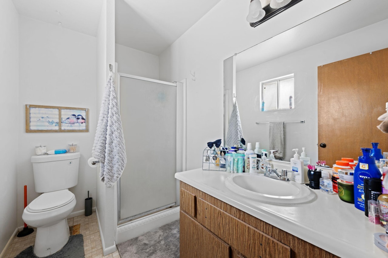 2105 E Panorama Parkway St George, UT 84790 home for sale, MLS#25-266323 - Erika Rogers Photo 20