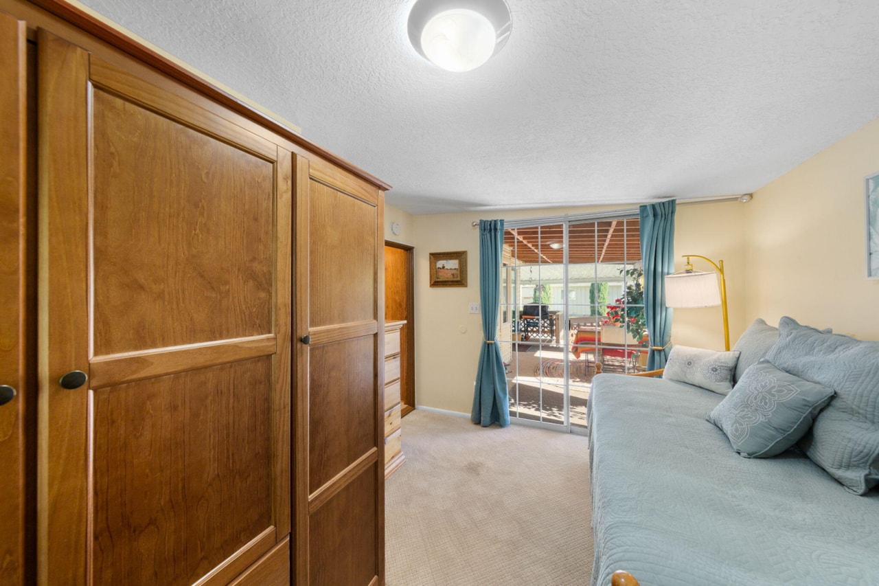 180 N 1100  E #140 Washington, UT 84780 home for sale, MLS#25-266325 - Erika Rogers Photo 13