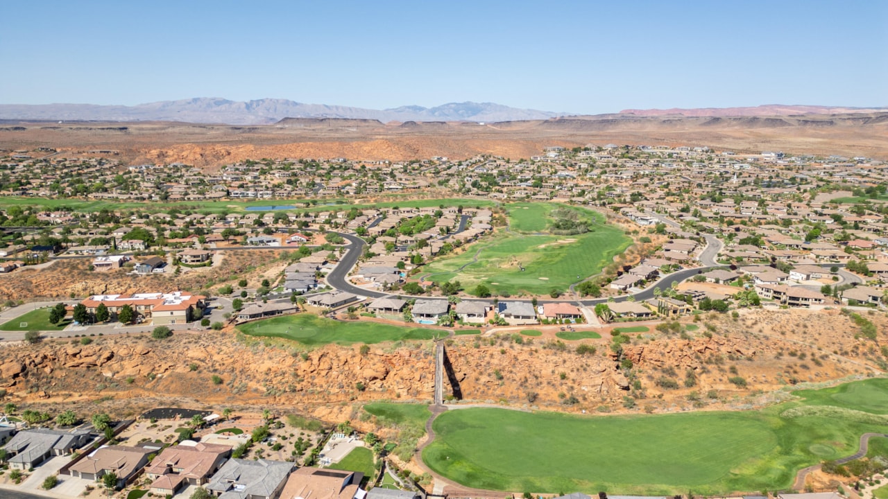 1236 Fairway DR Washington, UT 84780 home for sale, MLS#25-264881 - Erika Rogers Photo 13