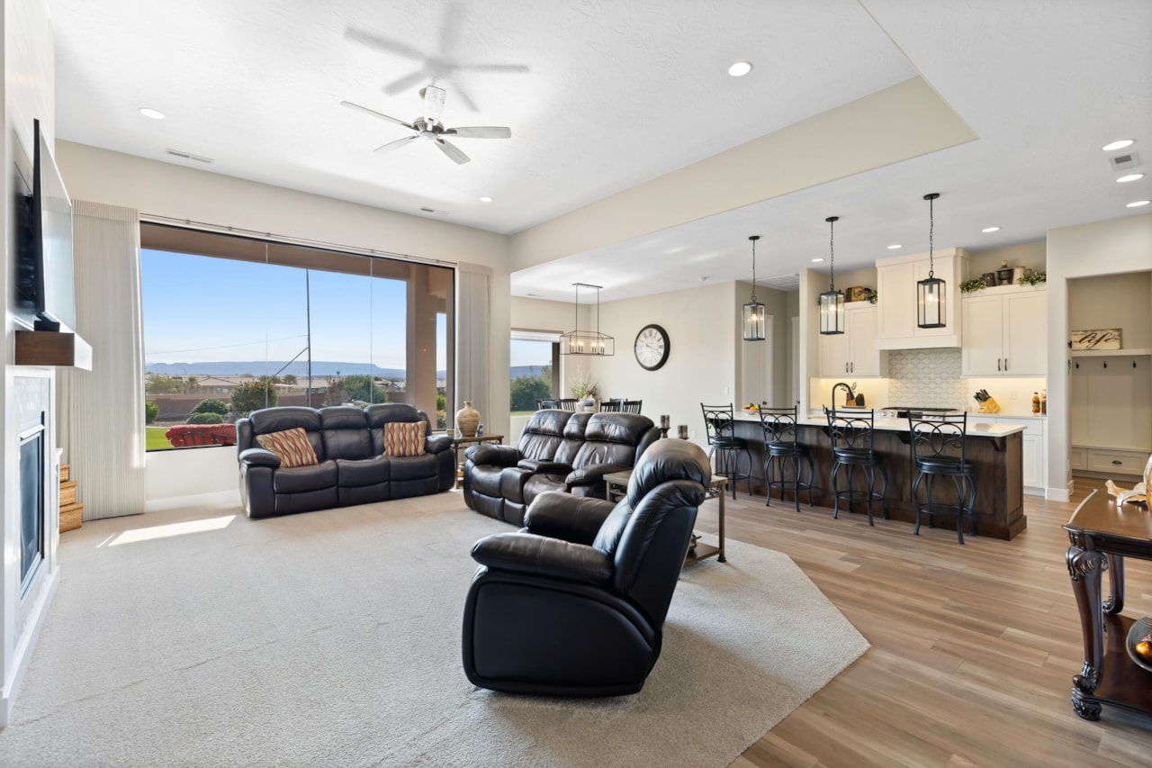 1236 Fairway DR Washington, UT 84780 home for sale, MLS#25-264881 - Erika Rogers Photo 15