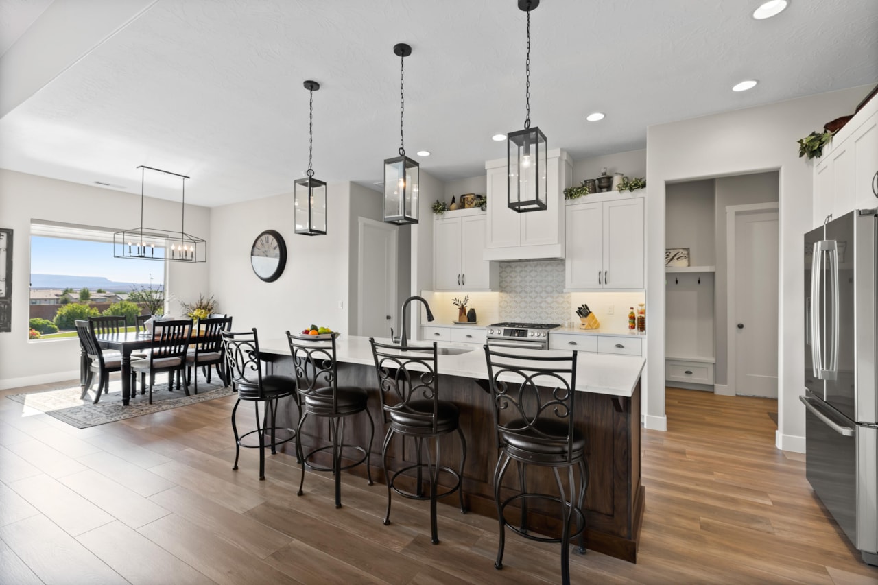 1236 Fairway DR Washington, UT 84780 home for sale, MLS#25-264881 - Erika Rogers Photo 23