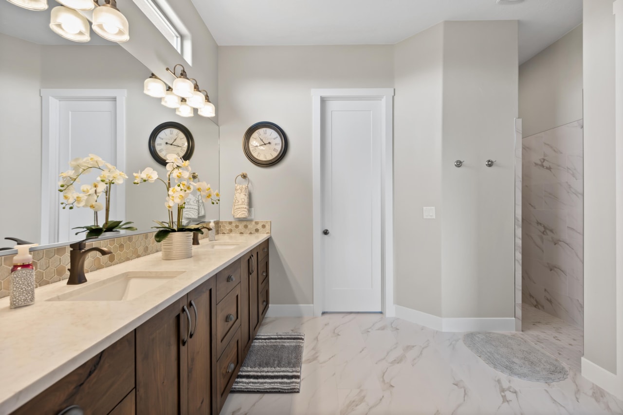 1236 Fairway DR Washington, UT 84780 home for sale, MLS#25-264881 - Erika Rogers Photo 32