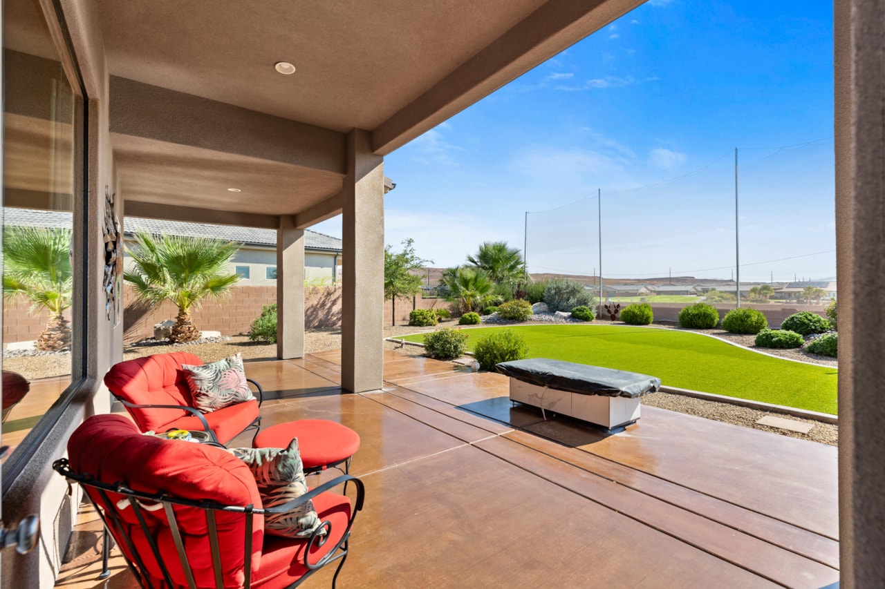 1236 Fairway DR Washington, UT 84780 home for sale, MLS#25-264881 - Erika Rogers Photo 42