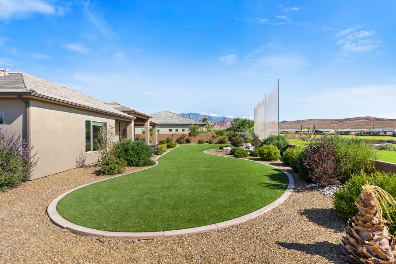 1236 Fairway DR Washington, UT 84780 home for sale, MLS#25-264881 - Erika Rogers Photo 45