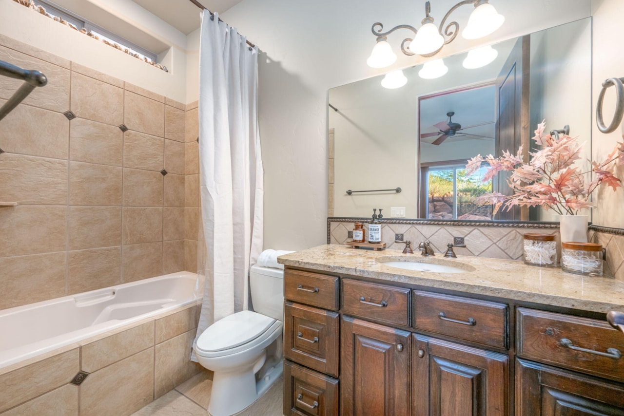 2226 W Lomaki CIR St George, UT 84770 home for sale, MLS#25-266333 - Erika Rogers Photo 27