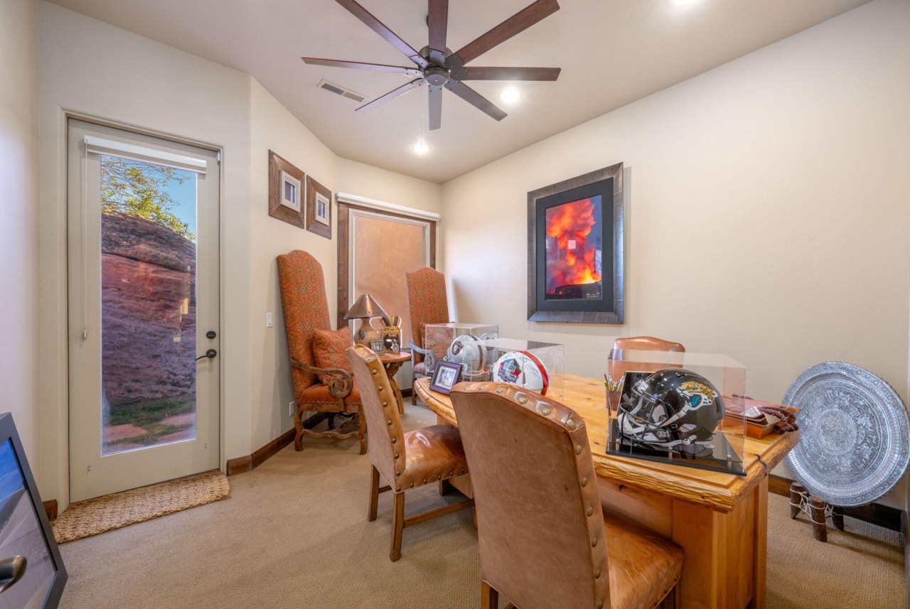 2226 W Lomaki CIR St George, UT 84770 home for sale, MLS#25-266333 - Erika Rogers Photo 31