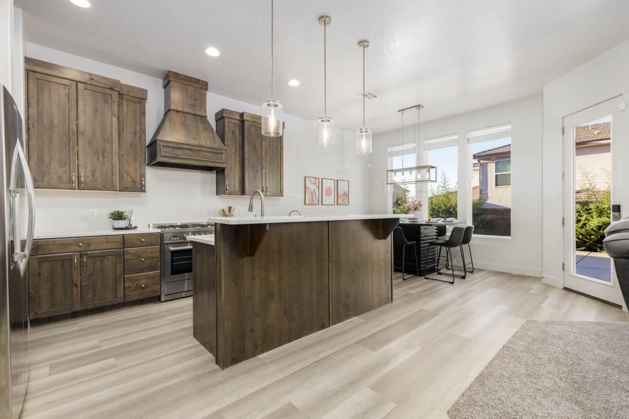 3397 E Maple Mountain DR St George, UT 84790 home for sale, MLS#25-265478 - Erika Rogers Photo 9