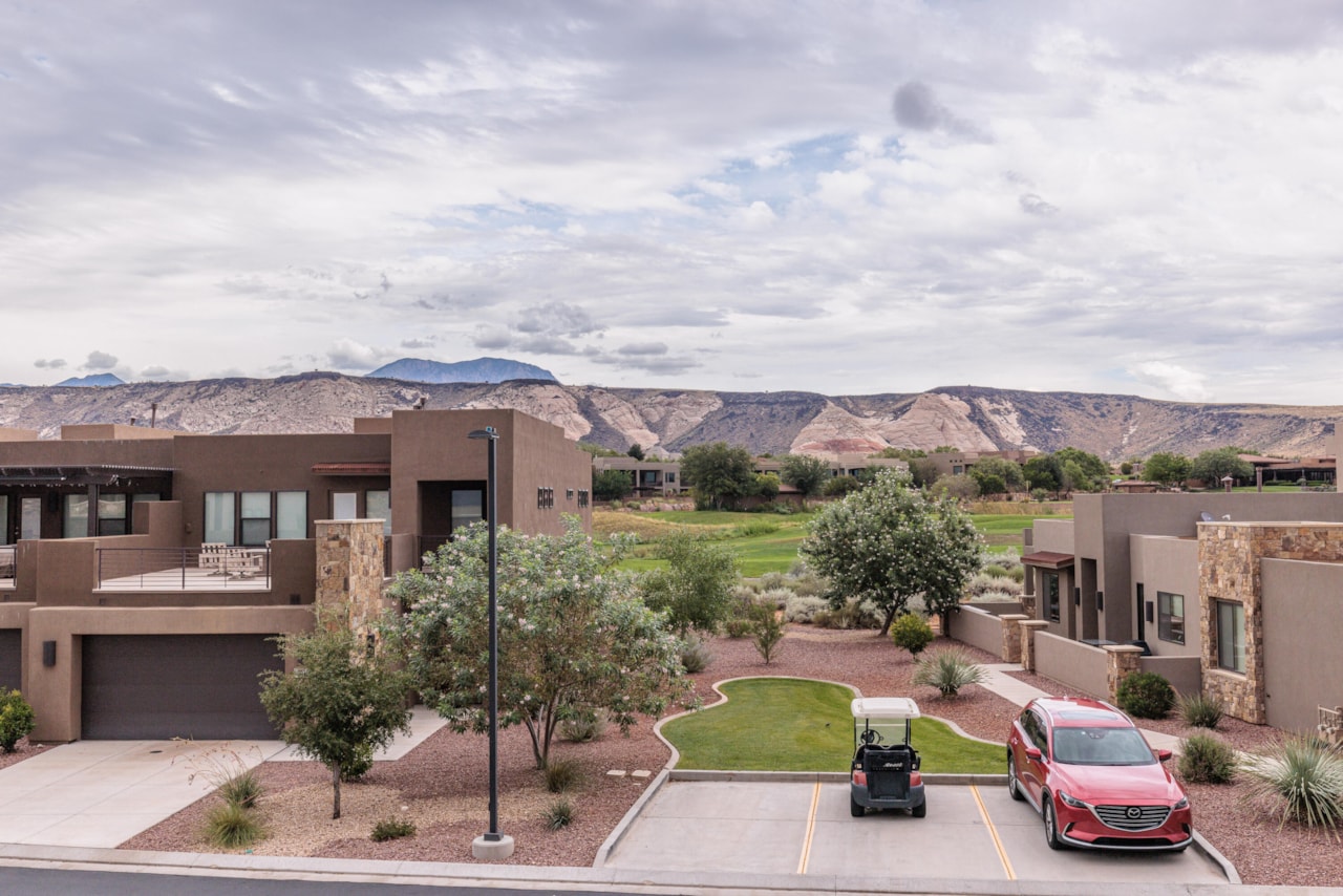 5031 N Escapes DR St George, UT 84770 home for sale, MLS#25-266347 - Erika Rogers