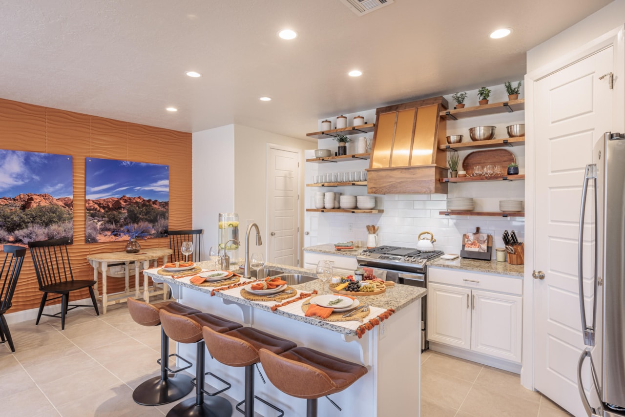 5031 N Escapes DR St George, UT 84770 home for sale, MLS#25-266347 - Erika Rogers Photo 3