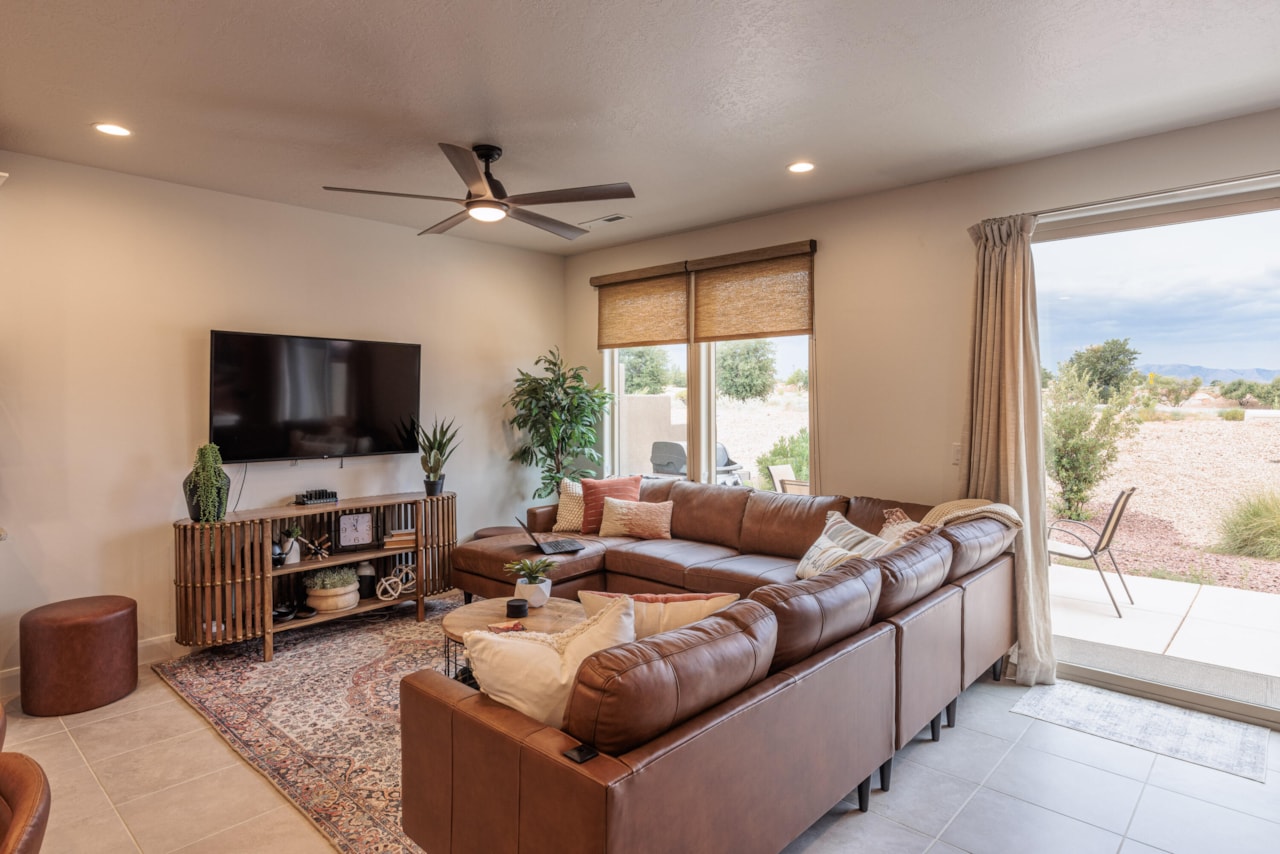 5031 N Escapes DR St George, UT 84770 home for sale, MLS#25-266347 - Erika Rogers Photo 9