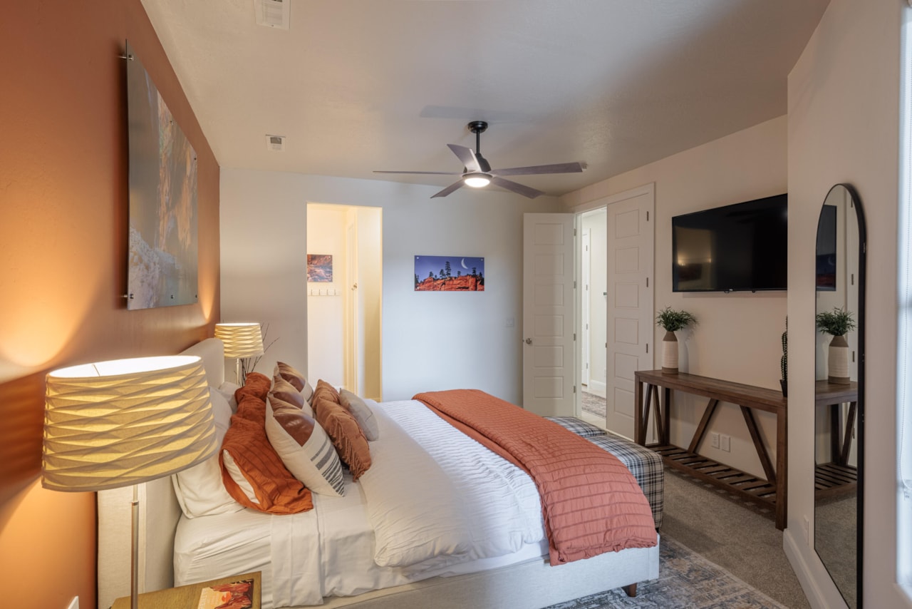 5031 N Escapes DR St George, UT 84770 home for sale, MLS#25-266347 - Erika Rogers Photo 10