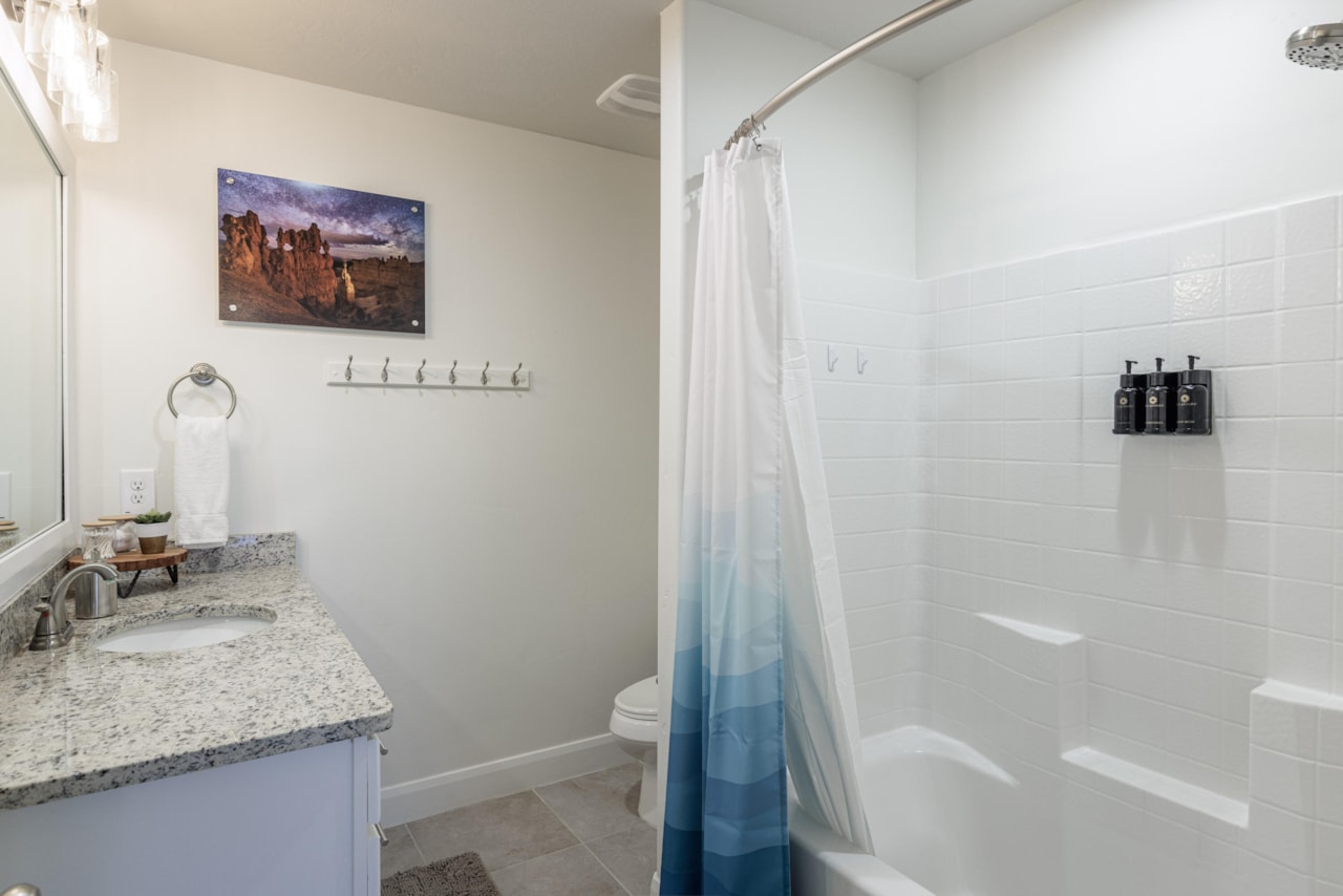 5031 N Escapes DR St George, UT 84770 home for sale, MLS#25-266347 - Erika Rogers Photo 16