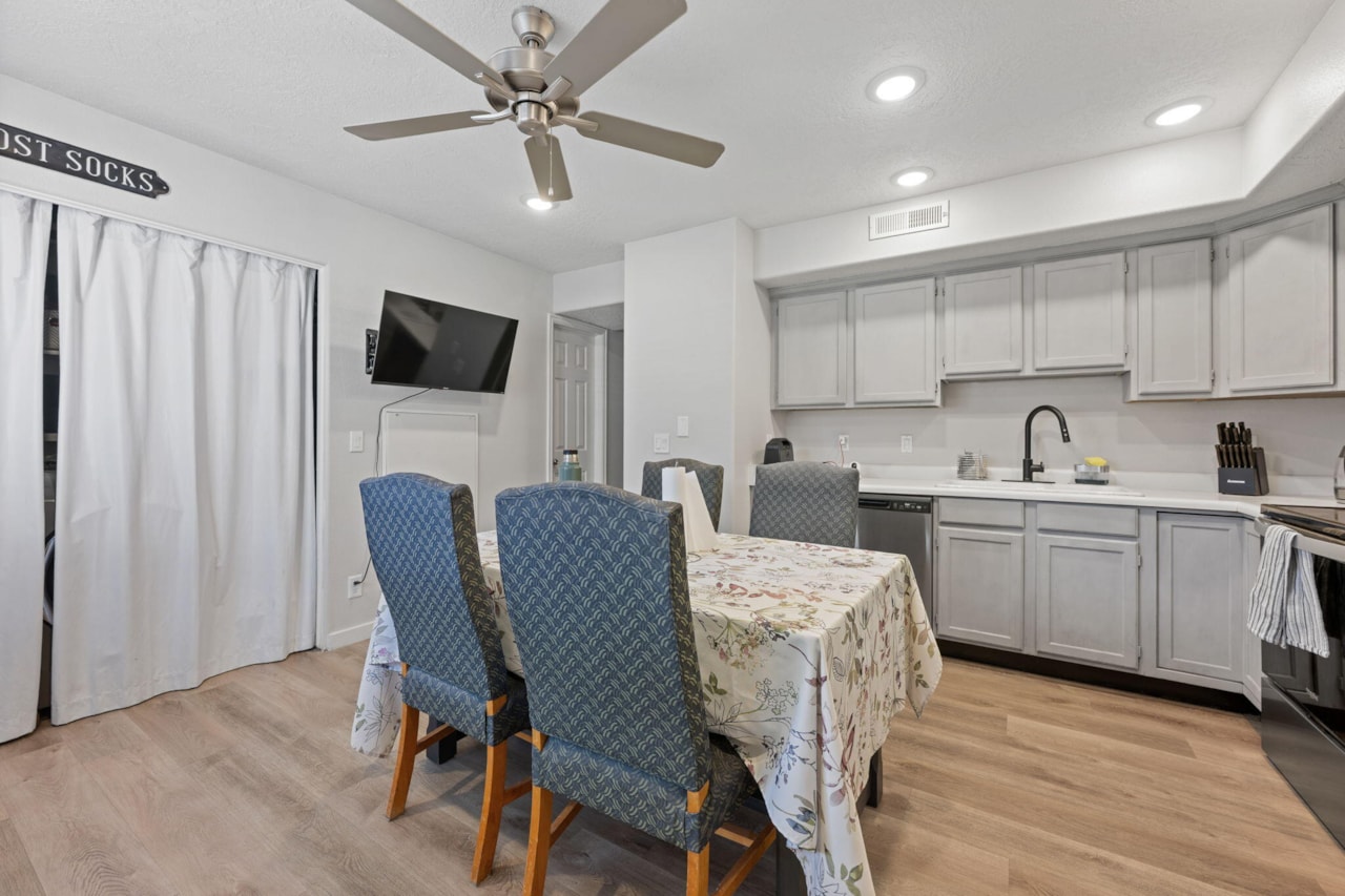 684 W Buena Vista Blvd #1003 Washington, UT 84780 home for sale, MLS#25-266353 - Erika Rogers Photo 39