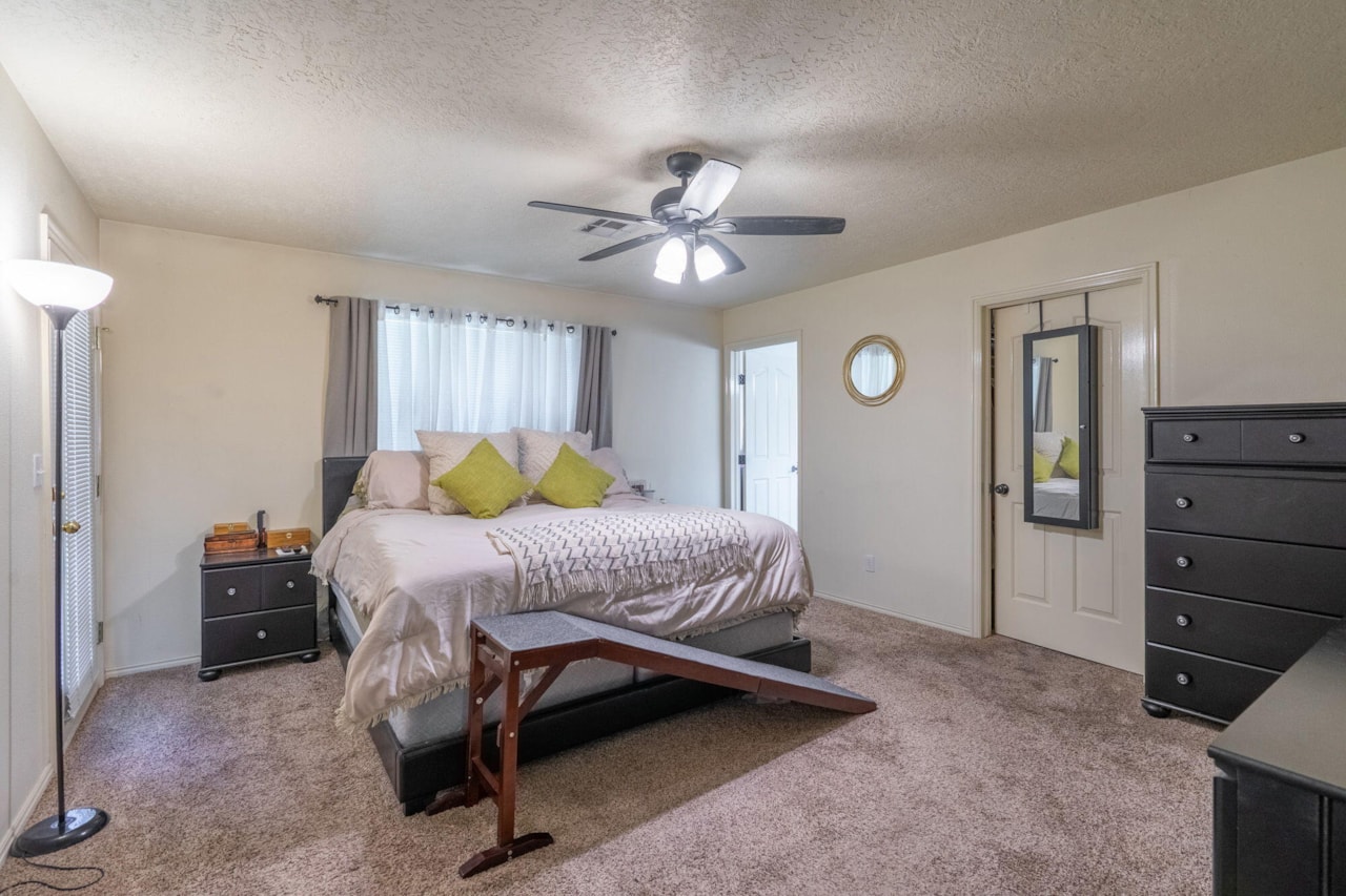 695 N Daybreak DR St George, UT 84770 home for sale, MLS#25-266355 - Erika Rogers Photo 22