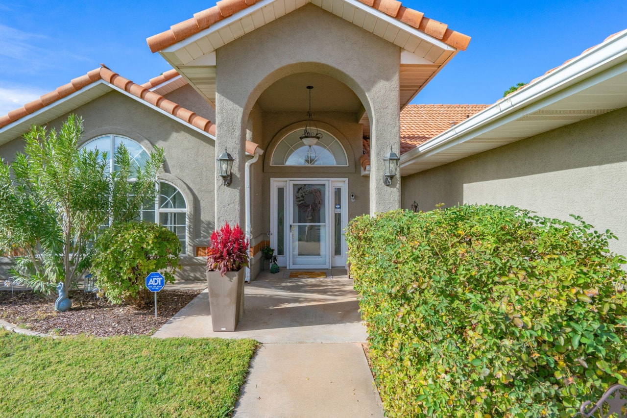 695 N Daybreak DR St George, UT 84770 home for sale, MLS#25-266355 - Erika Rogers Photo 66