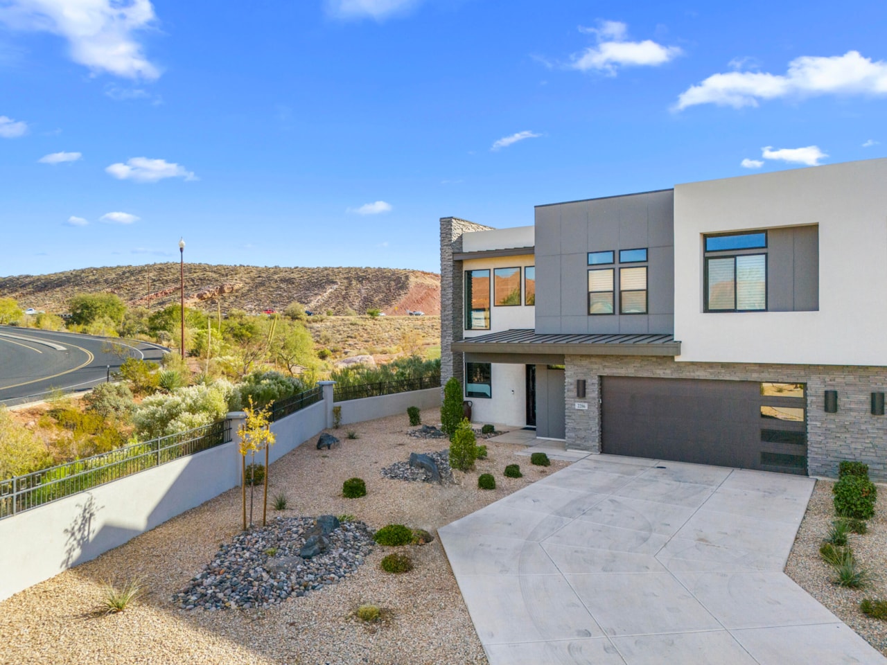 2286 N Double Eagle LN Washington, UT 84780 home for sale, MLS#25-266358 - Erika Rogers Photo 7