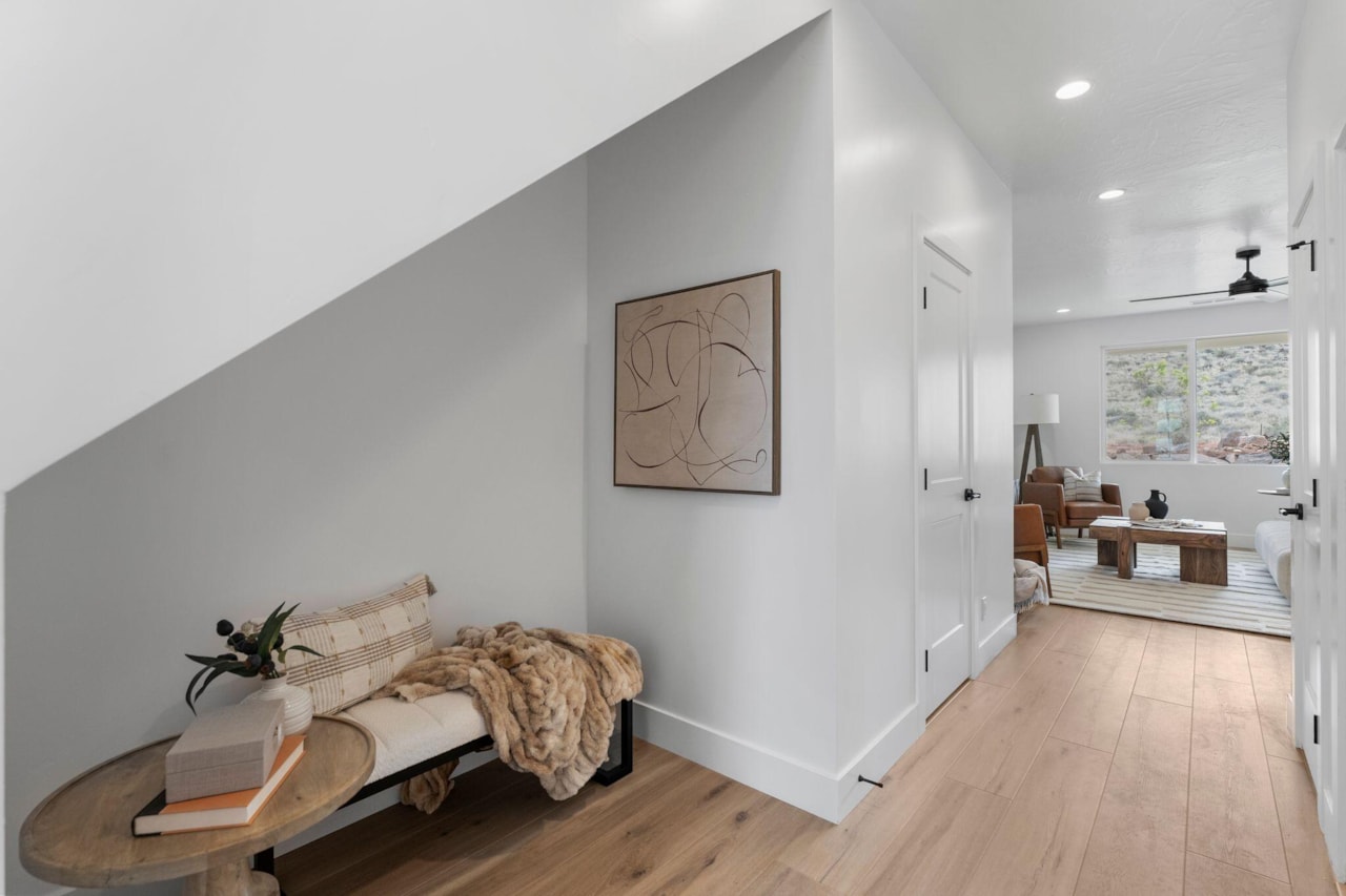 943 E Coyote Crest DR Washington, UT 84780 home for sale, MLS#25-266157 - Erika Rogers Photo 9