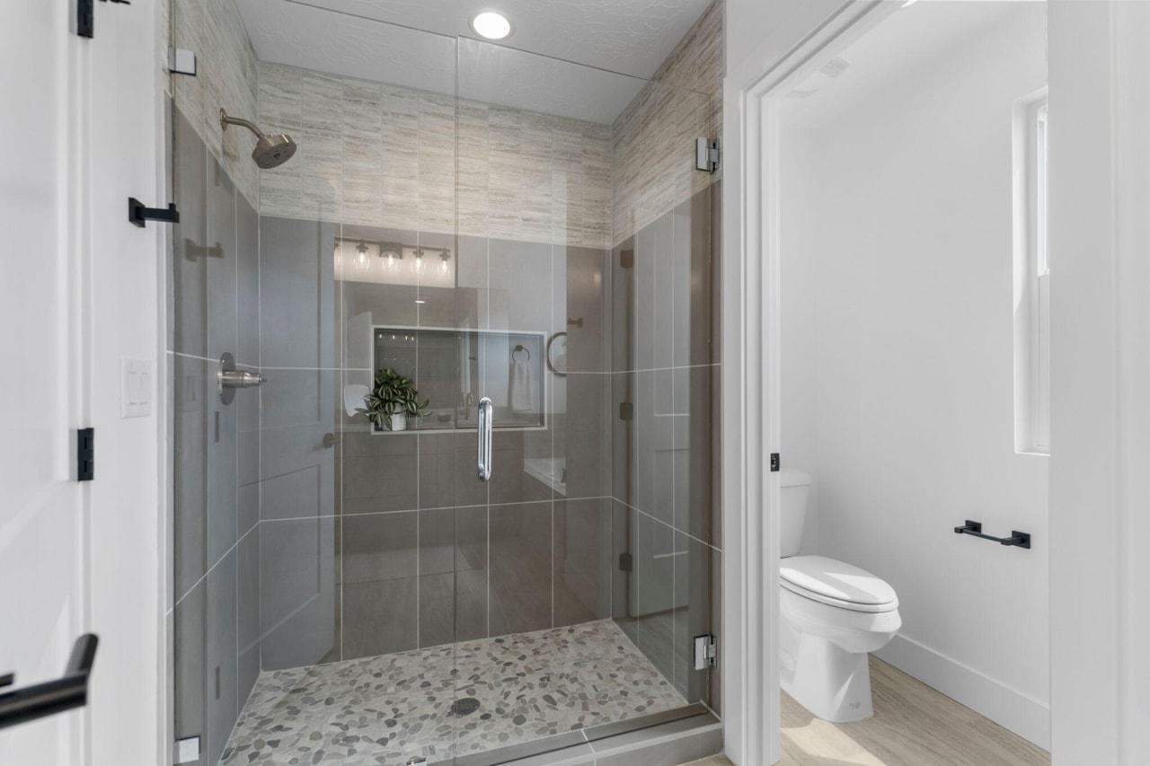 943 E Coyote Crest DR Washington, UT 84780 home for sale, MLS#25-266157 - Erika Rogers Photo 17