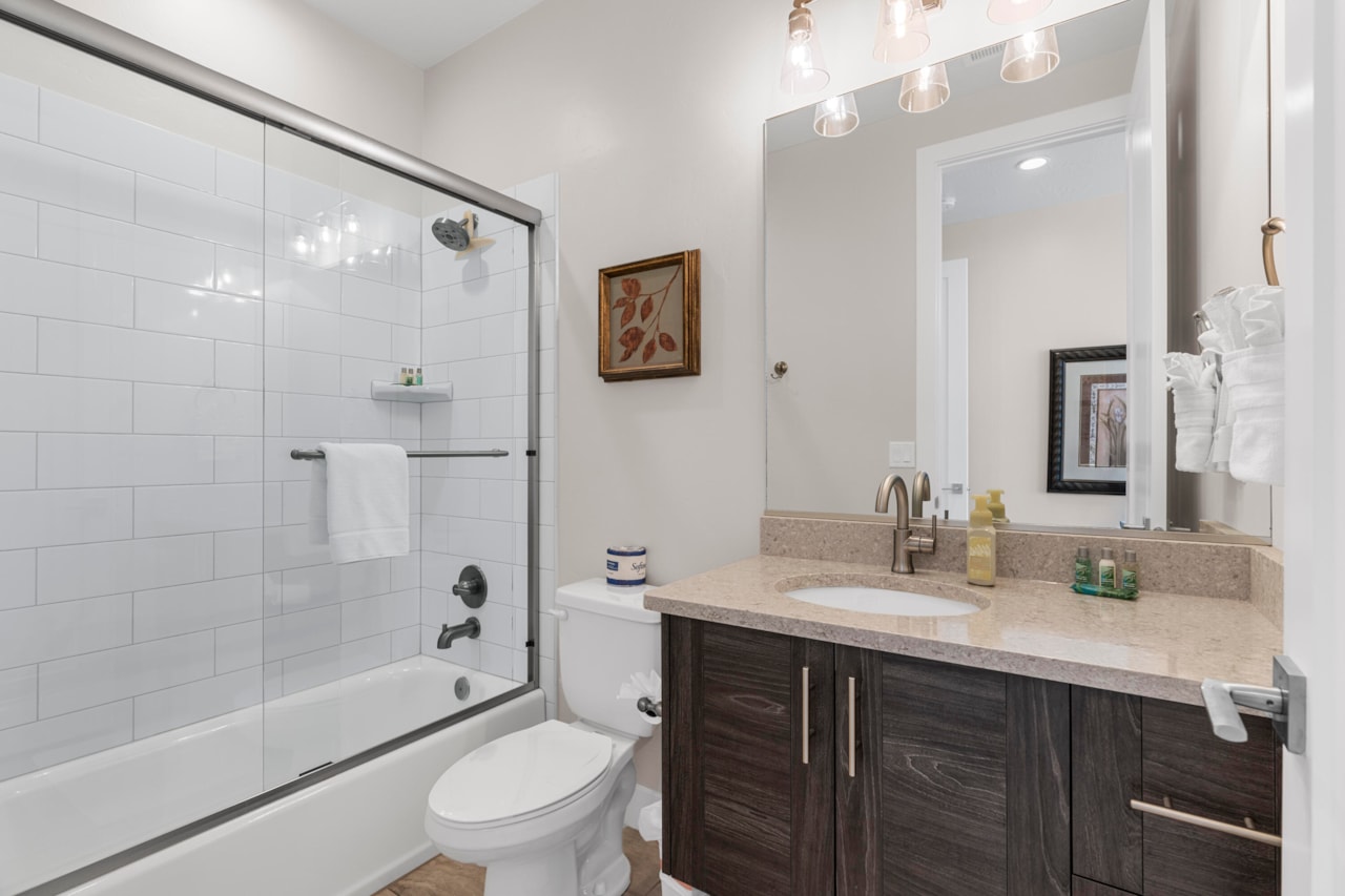 2286 N Double Eagle LN Washington, UT 84780 home for sale, MLS#25-266358 - Erika Rogers Photo 21