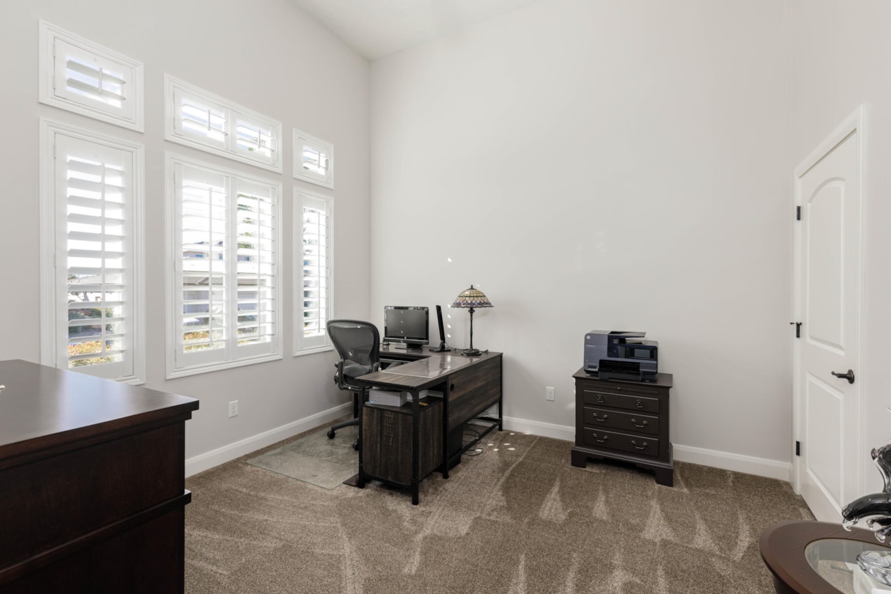 1229 E Black Brush DR Washington, UT 84780 home for sale, MLS#25-264935 - Erika Rogers Photo 7