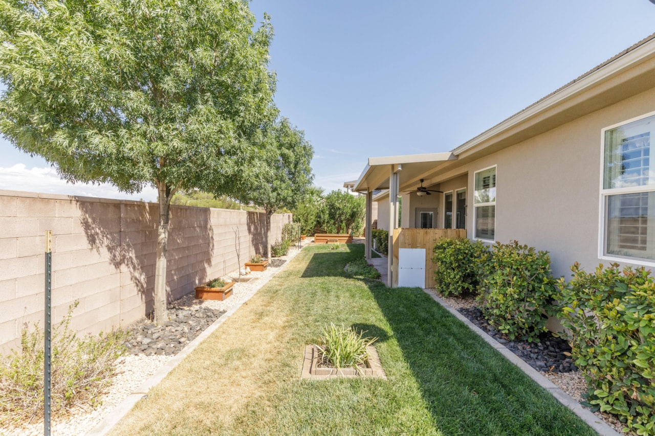 1229 E Black Brush DR Washington, UT 84780 home for sale, MLS#25-264935 - Erika Rogers Photo 40