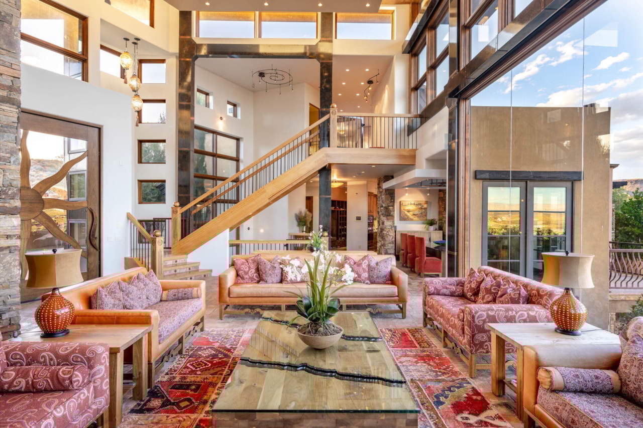 1558 N Harvard Ave Washington, UT 84780 home for sale, MLS#25-258621 - Erika Rogers Photo 2