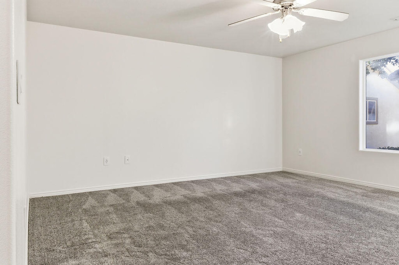 1301 W Indian Hills #31 St George, UT 84770 home for sale, MLS#25-266409 - Erika Rogers Photo 4