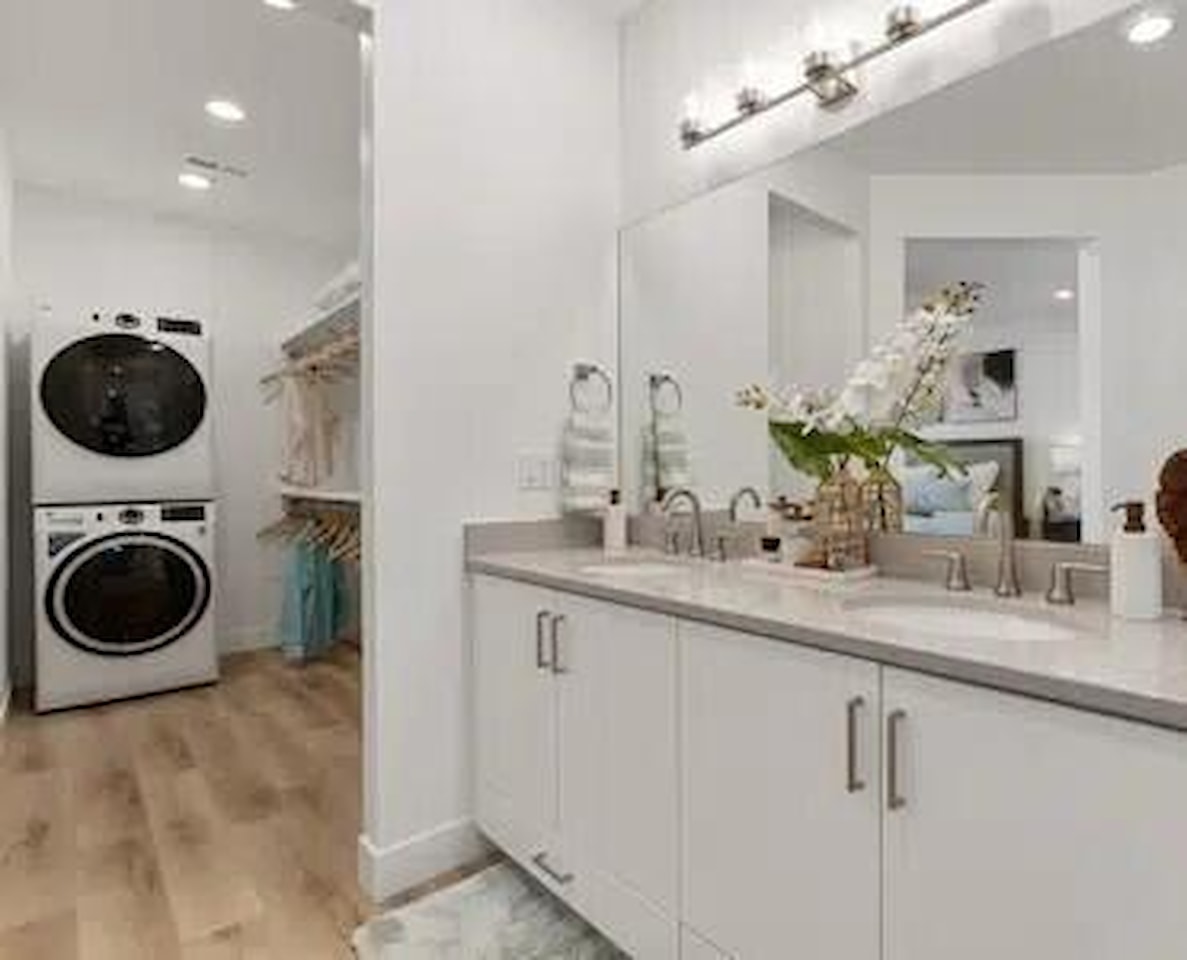 503 W Avery LN St George, UT 84790 home for sale, MLS#25-265994 - Erika Rogers Photo 11