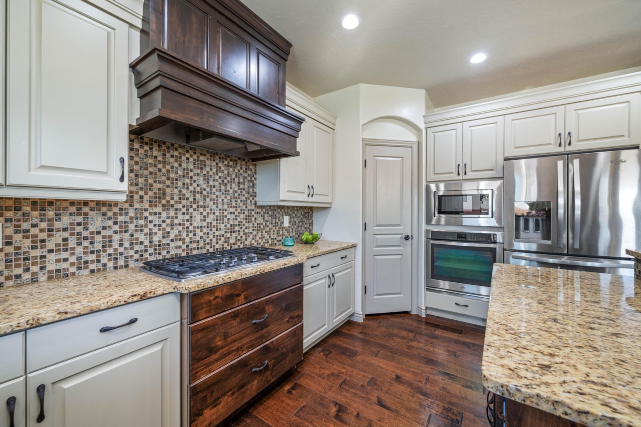 3314 S Noble DR Washington, UT 84780 home for sale, MLS#25-266418 - Erika Rogers Photo 15