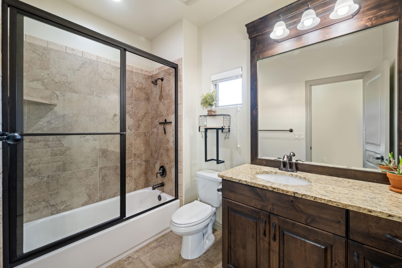 3314 S Noble DR Washington, UT 84780 home for sale, MLS#25-266418 - Erika Rogers Photo 30