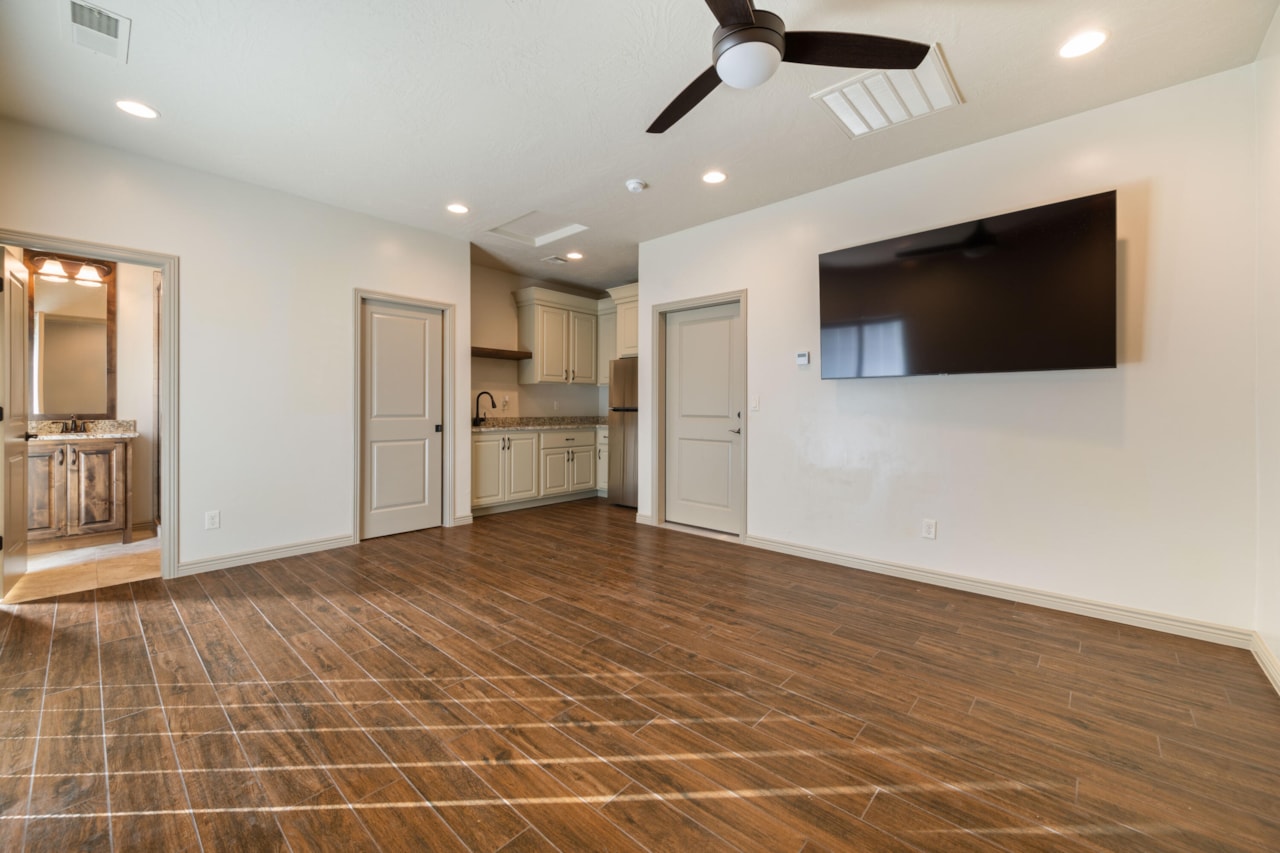 3314 S Noble DR Washington, UT 84780 home for sale, MLS#25-266418 - Erika Rogers Photo 43