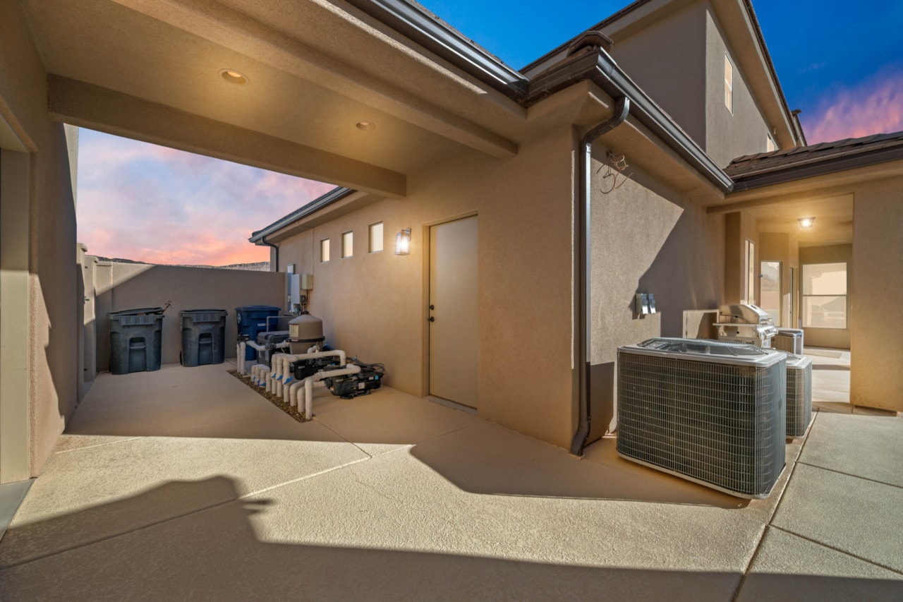 3314 S Noble DR Washington, UT 84780 home for sale, MLS#25-266418 - Erika Rogers Photo 46