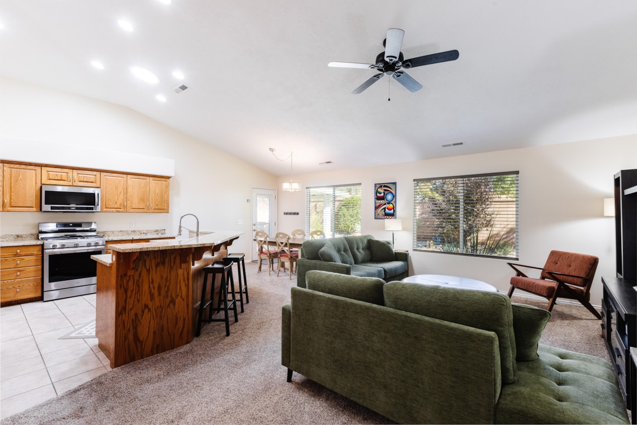 145 N Mall DR #33 St George, UT 84790 home for sale, MLS#25-266424 - Erika Rogers Photo 6