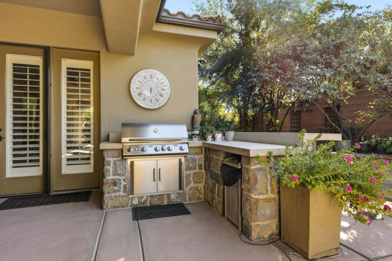 2426 E Springs DR St George, UT 84790 home for sale, MLS#25-266295 - Erika Rogers Photo 20