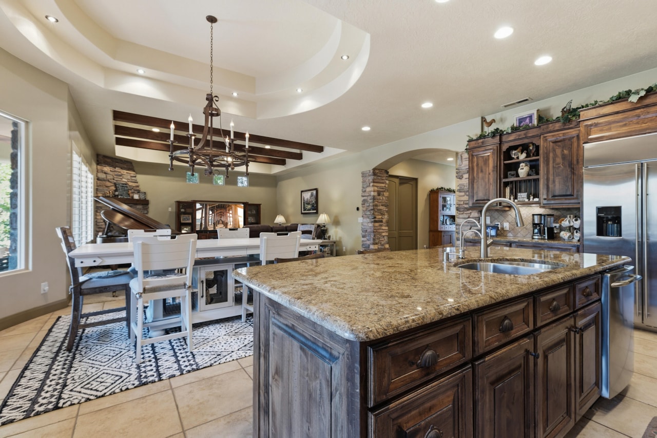 2426 E Springs DR St George, UT 84790 home for sale, MLS#25-266295 - Erika Rogers Photo 39