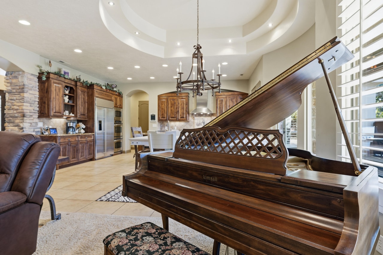 2426 E Springs DR St George, UT 84790 home for sale, MLS#25-266295 - Erika Rogers Photo 42