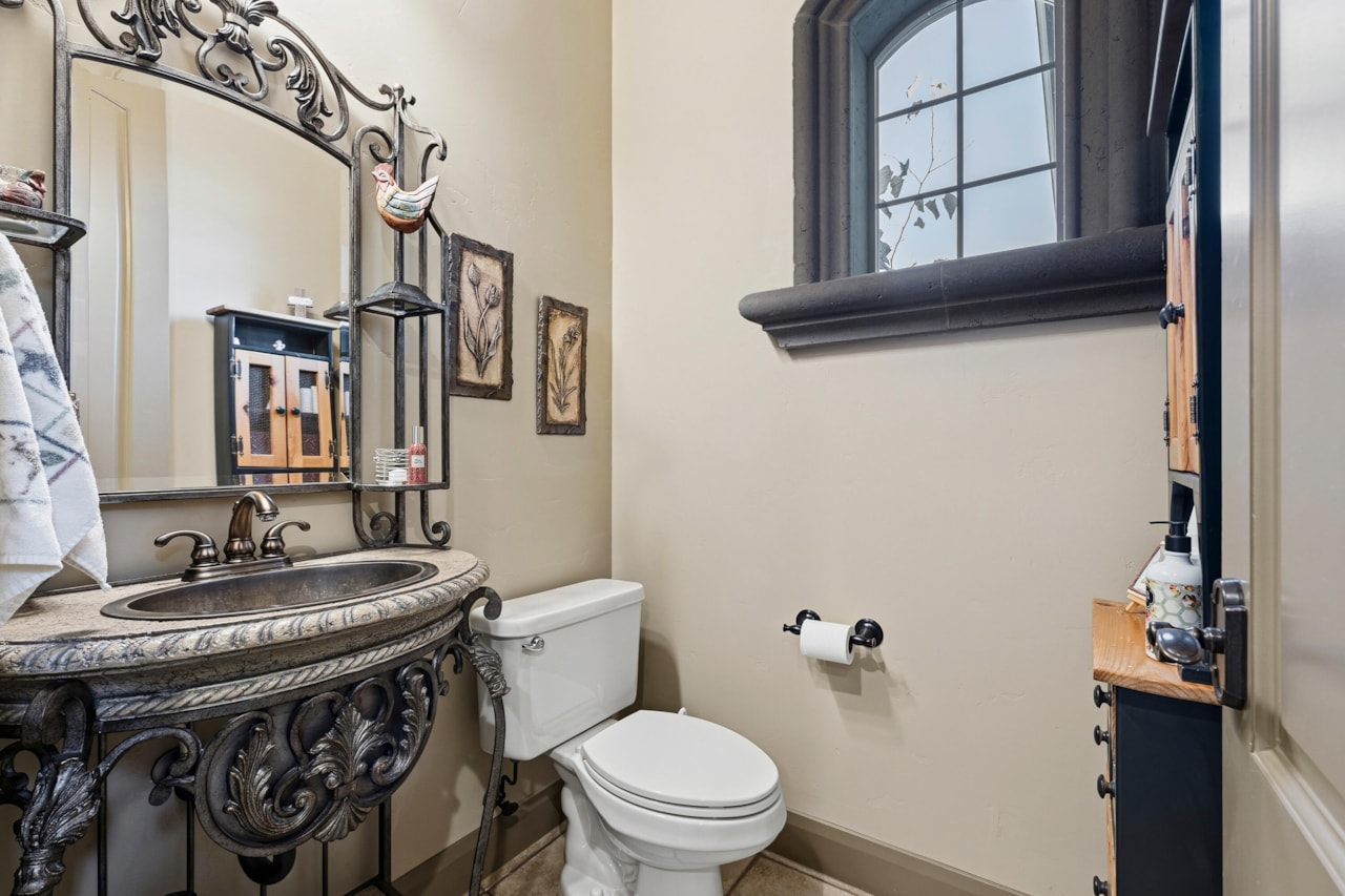 2426 E Springs DR St George, UT 84790 home for sale, MLS#25-266295 - Erika Rogers Photo 51