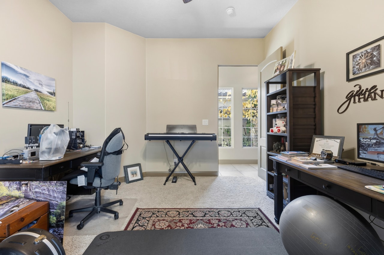 2426 E Springs DR St George, UT 84790 home for sale, MLS#25-266295 - Erika Rogers Photo 56