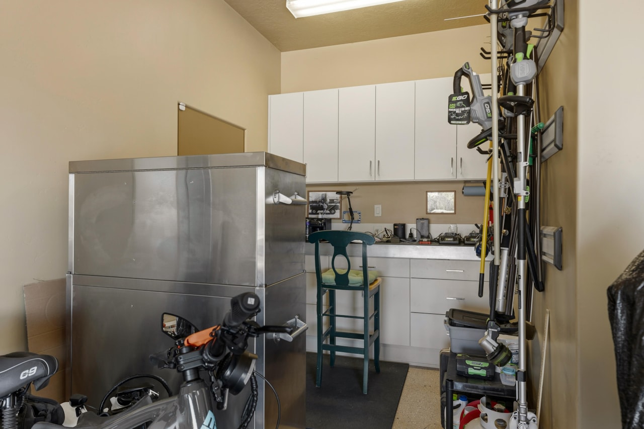 2426 E Springs DR St George, UT 84790 home for sale, MLS#25-266295 - Erika Rogers Photo 64