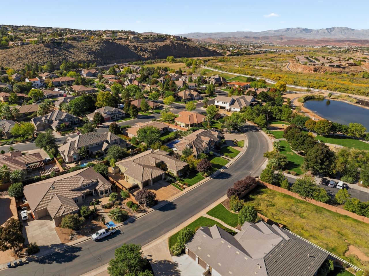 2426 E Springs DR St George, UT 84790 home for sale, MLS#25-266295 - Erika Rogers Photo 70